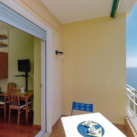 163 - Sunshine Suite 4 Fronte Vista Mare, 100M Spiaggia San Remo Kültér fotó